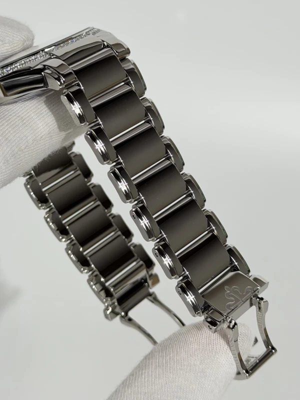 Patek Philippe 7300 7300/1200A-011 5