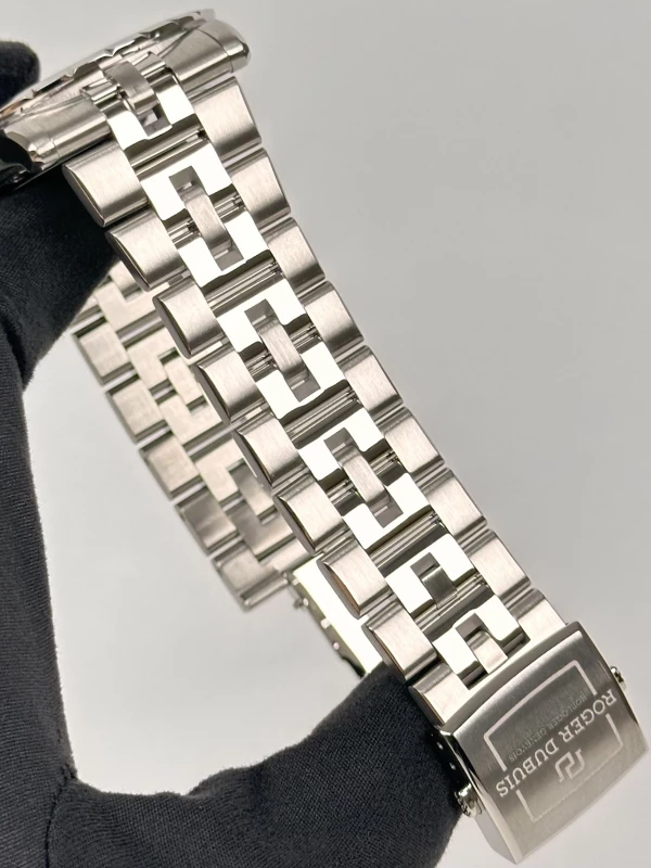 Roger Dubuis 42 Automatic DBEX0385 6
