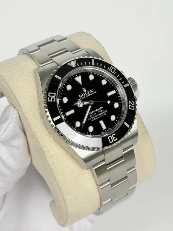 Rolex 41 mm Steel 124060-0001 2