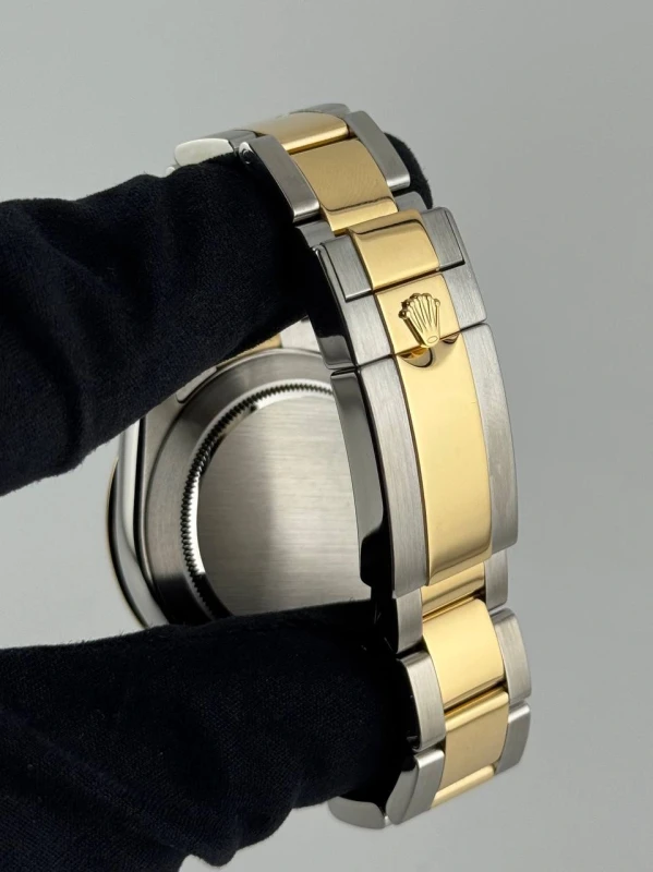 Rolex Cosmograph 40mm Steel and Yellow Gold 116523-0041 6