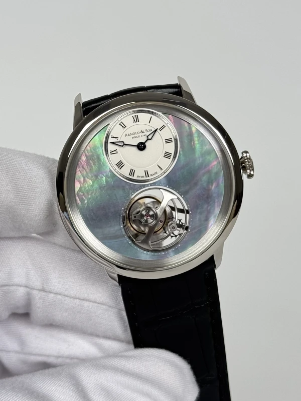 Arnold & Son Exceptional Ultra-Thin Tourbillon UTTE 1UTAG.M02A.C121G 3