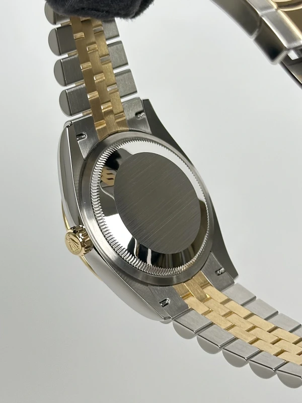Rolex Datejust 36mm Steel and Yellow Gold 126233-0043 8
