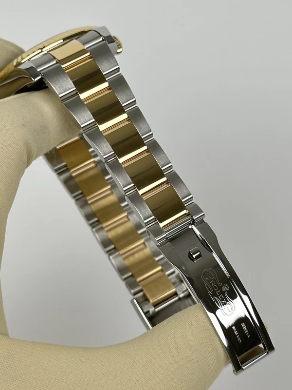 Rolex II 41mm Steel and Yellow Gold 116333 bkrio 6