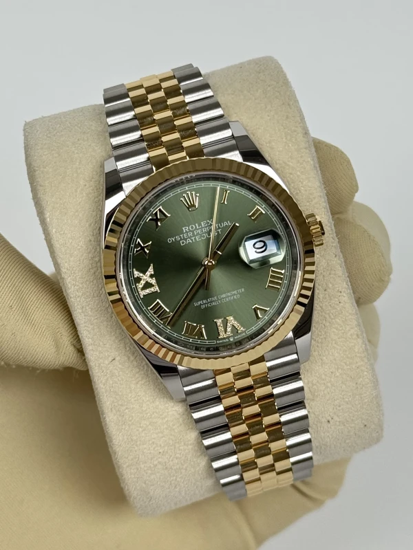 Rolex 36 mm, Oystersteel and yellow gold 126233-0025 2