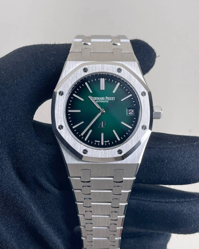 Audemars Piguet Extra-Thin Royal Oak 'Jumbo' 15202PT.OO.1240PT.01 5