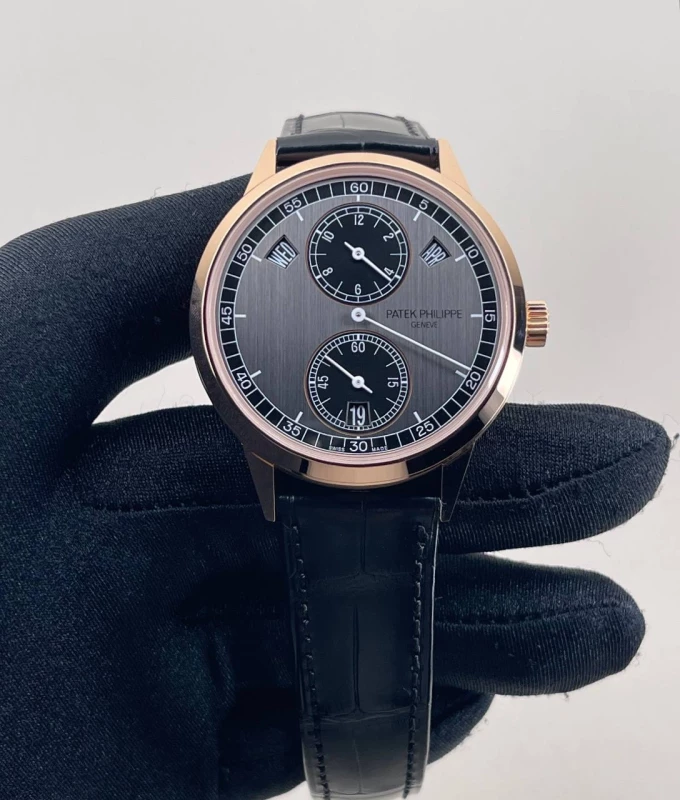 Patek Philippe 5235 Annual Calendar Regulator 5235/50R-001 4