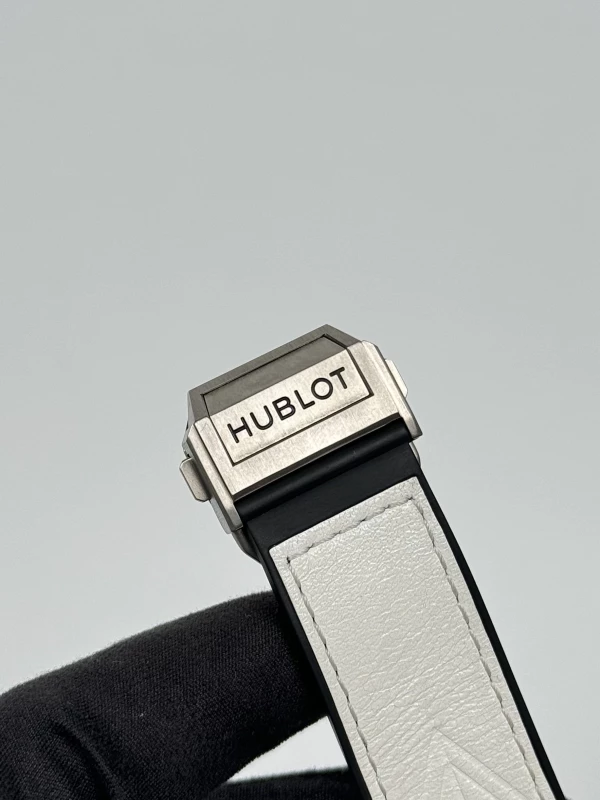 Hublot 45mm Sang Bleu 415.NX.2027.VR.MXM18 8