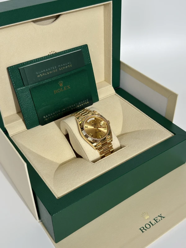 Rolex 40 mm Yellow Gold 228238-0006 7