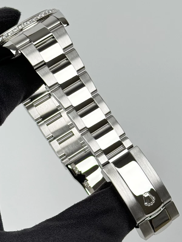 Rolex Datejust 126300 5