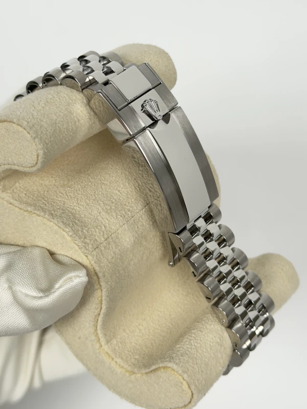 Rolex 126710GRNR-0003 4