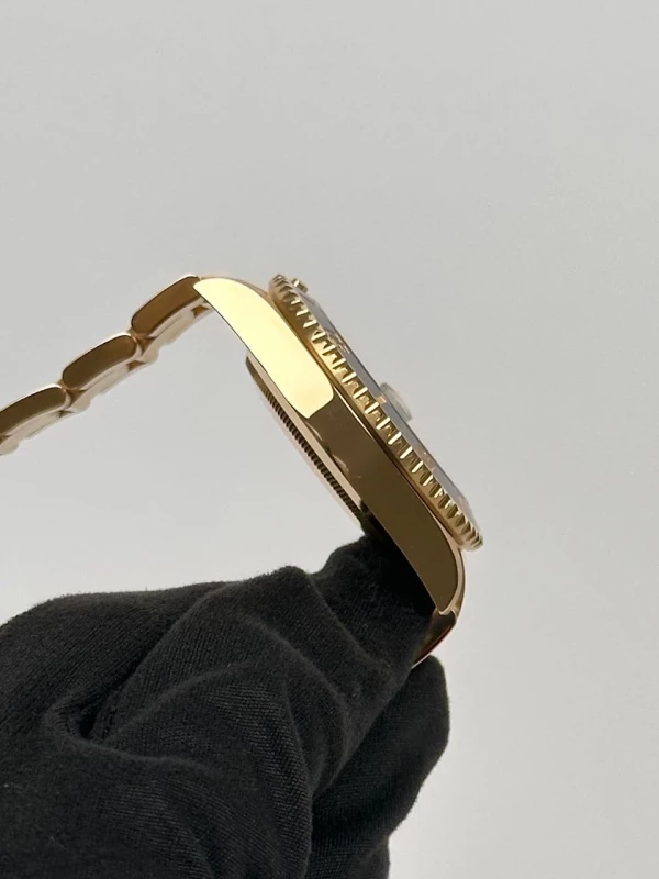 Rolex DATE 40 MM, YELLOW GOLD 116618ln-0001 3