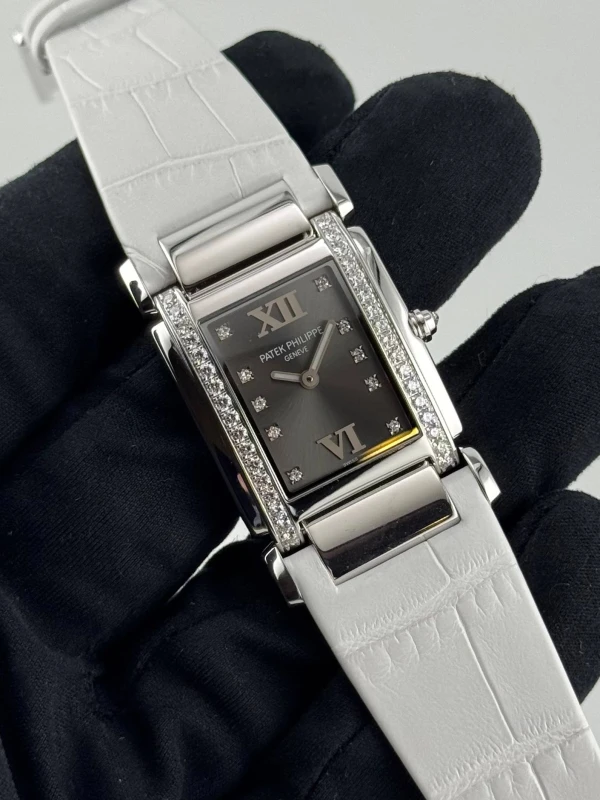 Patek Philippe 4920 4920G-001 6