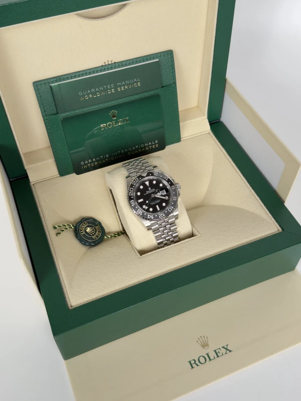Rolex 126710GRNR-0003 5