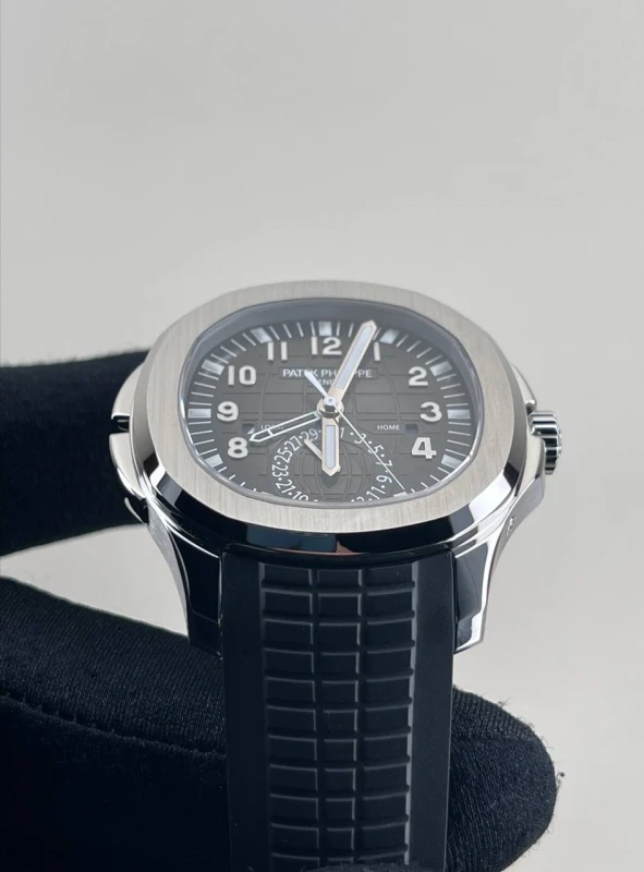 Patek Philippe Travel Time 5164A-001 4
