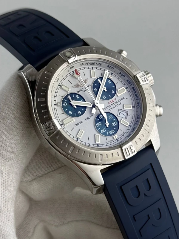 Breitling A7338811/G790 3