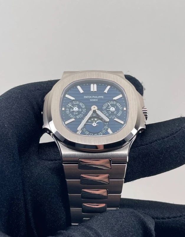 Patek Philippe 5740 5740/1G-001 4