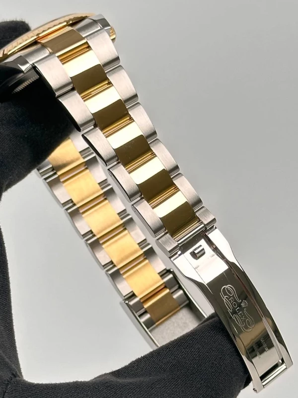 Rolex 41mm Steel and Yellow Gold 126333-0015 изображение - 8