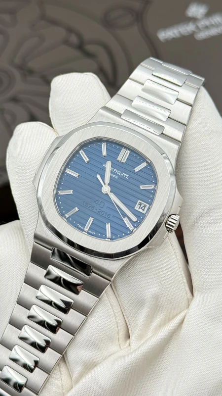 Patek Philippe 5711/1P 40th Anniversary 4