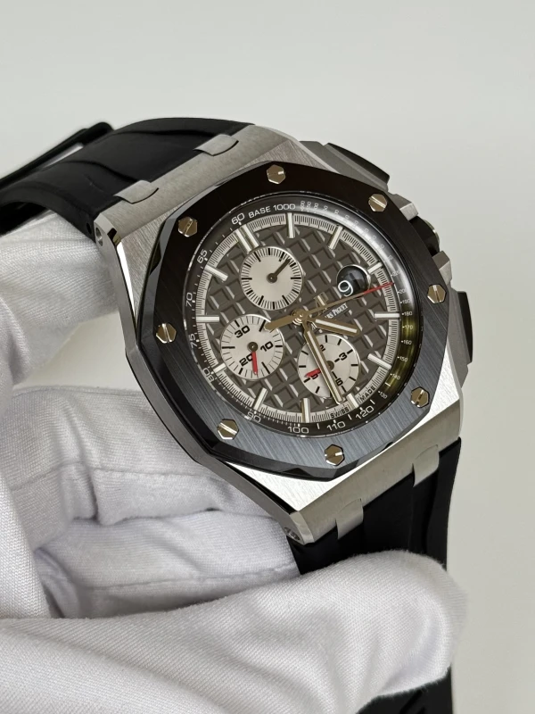 Audemars Piguet Chronograph 44mm 26400IO.OO.A004CA.01 3