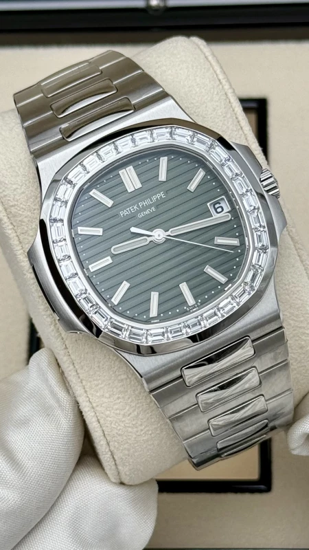 Patek Philippe 5711/1 5711/1300A-001 2