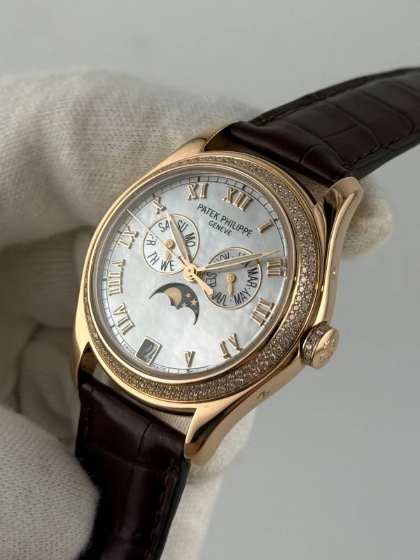 Patek Philippe Ladies 4936R-001 4