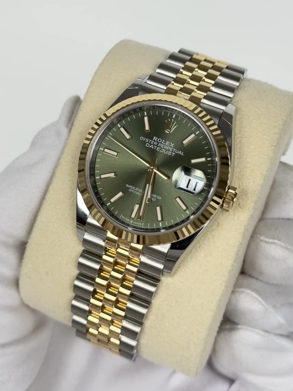 Rolex Datejust 36mm Steel and Yellow Gold 126233-0057 3