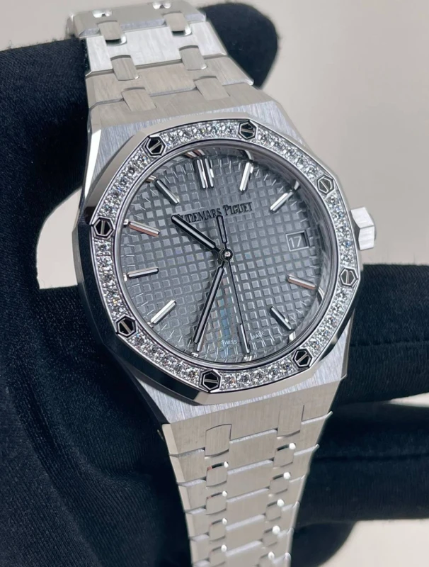 Audemars Piguet Selfwinding 37 mm 15551ST.ZZ.1356ST.06 3