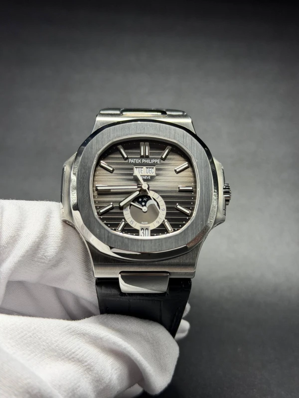 Patek Philippe 5726 5726A-001 2