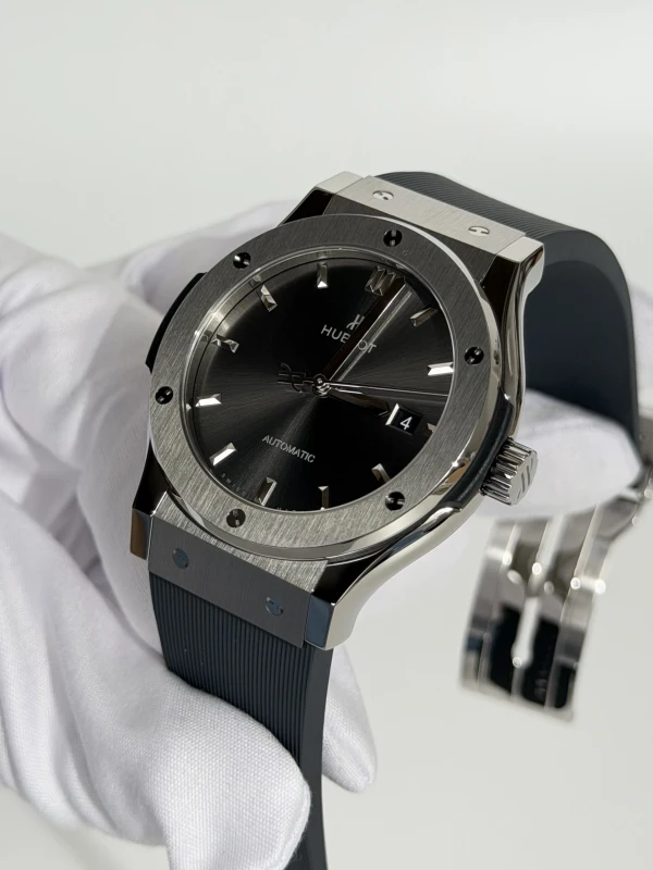 Hublot Titanium 542.NX.7071.RX 4