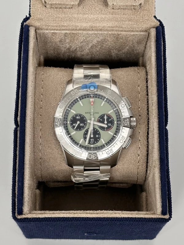 Breitling AVENGER B01 CHRONOGRAPH 44 AB0147101L1A1 5