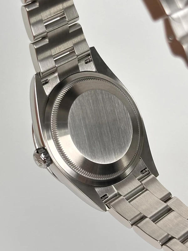 Rolex 36 mm Steel 124270-0001 8