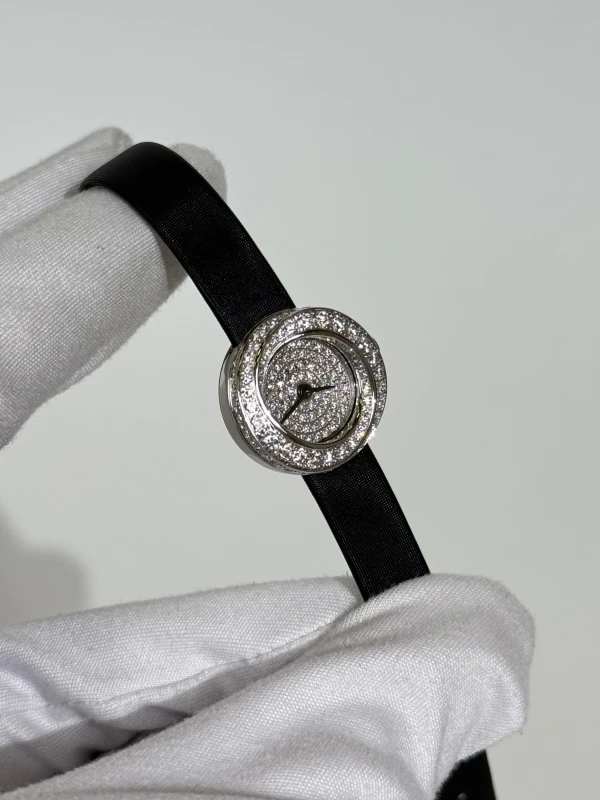 GRAFF Spiral Pave Dial GSP19WGDD 2