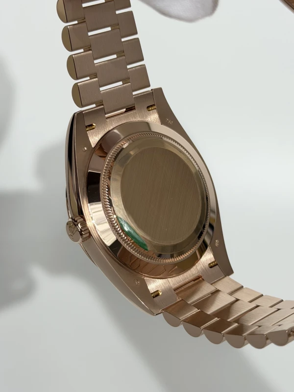 Rolex 40 mm Everose Gold 228235-0003 4