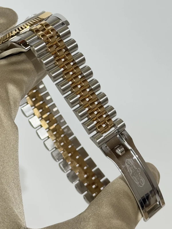 Rolex 36mm Steel and Yellow Gold 116233 chdj 4