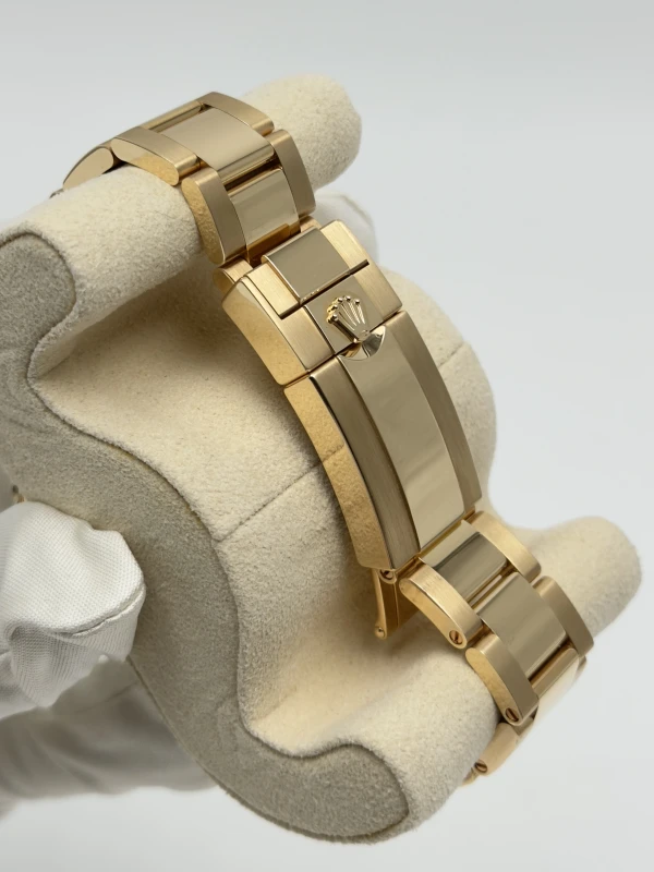 Rolex II 44mm Yellow Gold YACHT-116688-0002 4