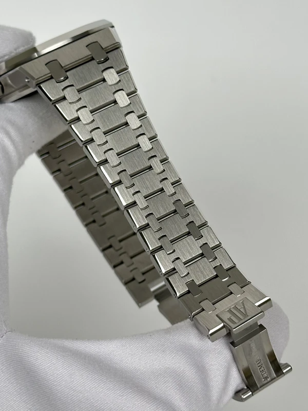 Audemars Piguet Chronograph 41 mm 26331ST.OO.1220ST.01 5