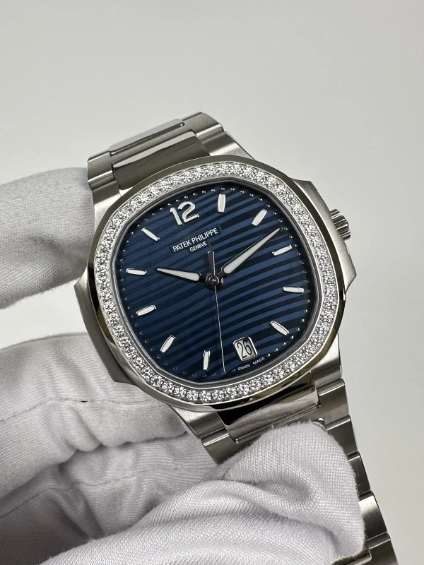 Patek Philippe Lady 7118 7118/1200A-001 3
