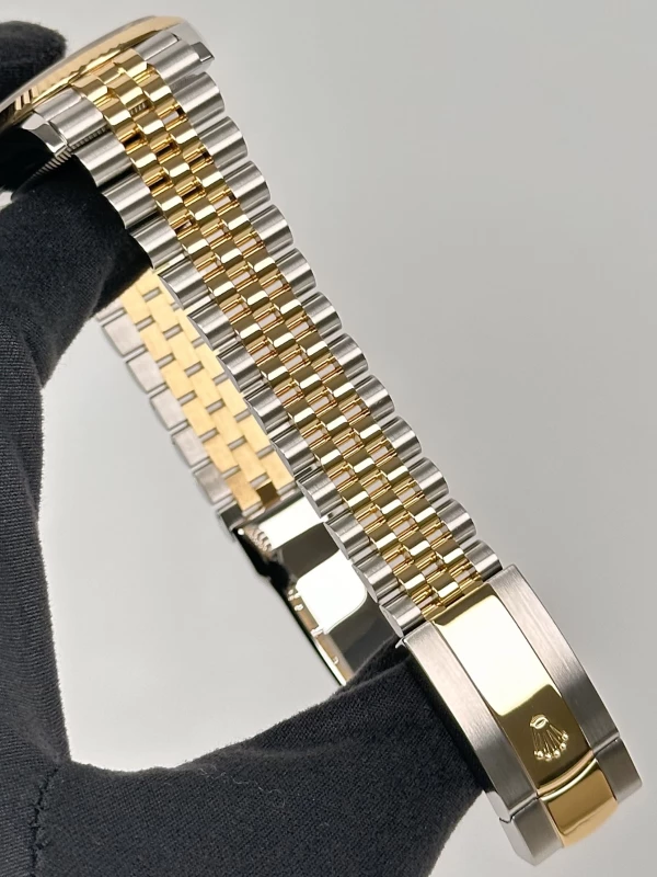 Rolex Datejust 36mm Steel and Yellow Gold 126233-0045 5