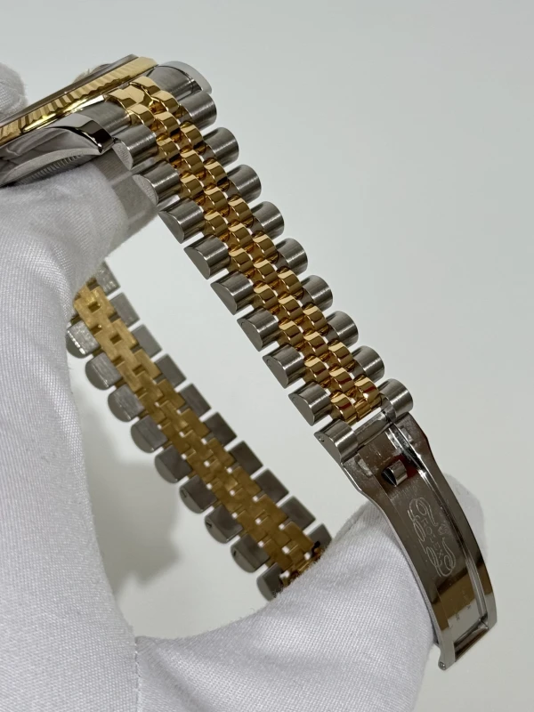 Rolex 36mm Steel and Yellow Gold 116233 sdj 4