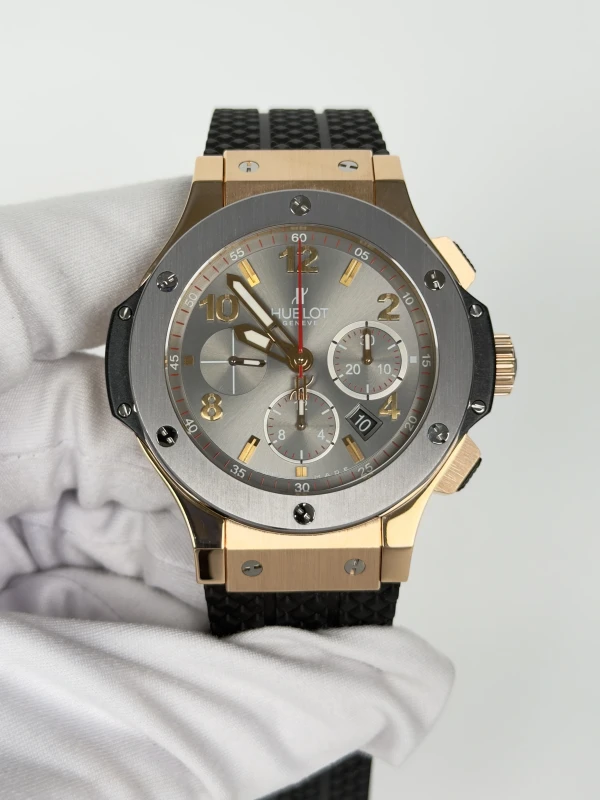 Hublot 301.PT.401.RX 2