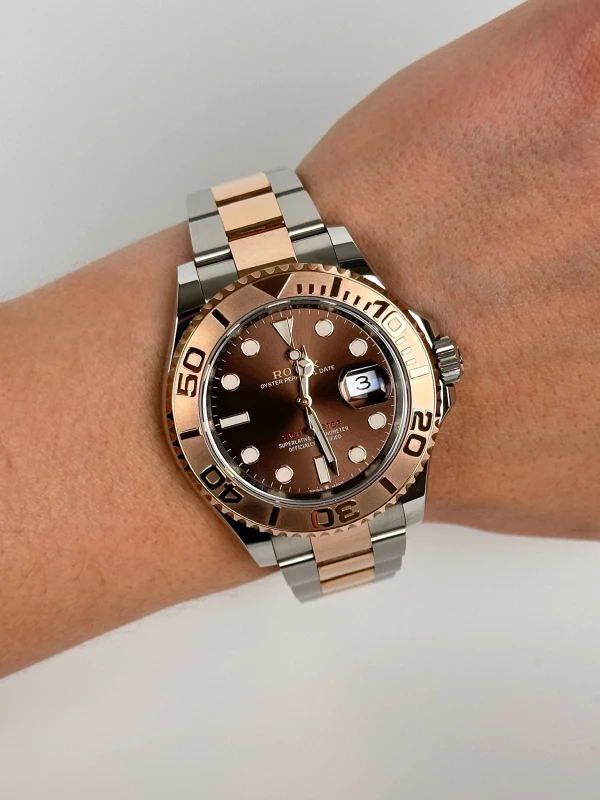 Rolex 40 MM, OYSTERSTEEL AND EVEROSE GOL 126621-0001 7