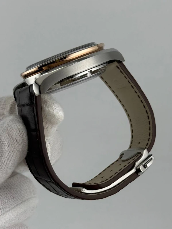 Omega MONDPHASE 304.23.44.52.13.001 2