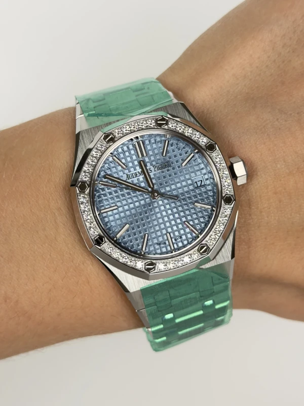 Audemars Piguet Royal Oak Selfwinding "50th Anniversary" 37 mm 15551ST.ZZ.1356ST.01 5
