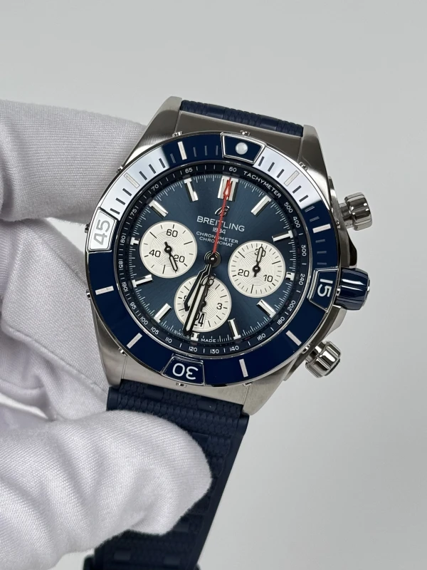 Breitling B01 44 AB0136161C1S1 4