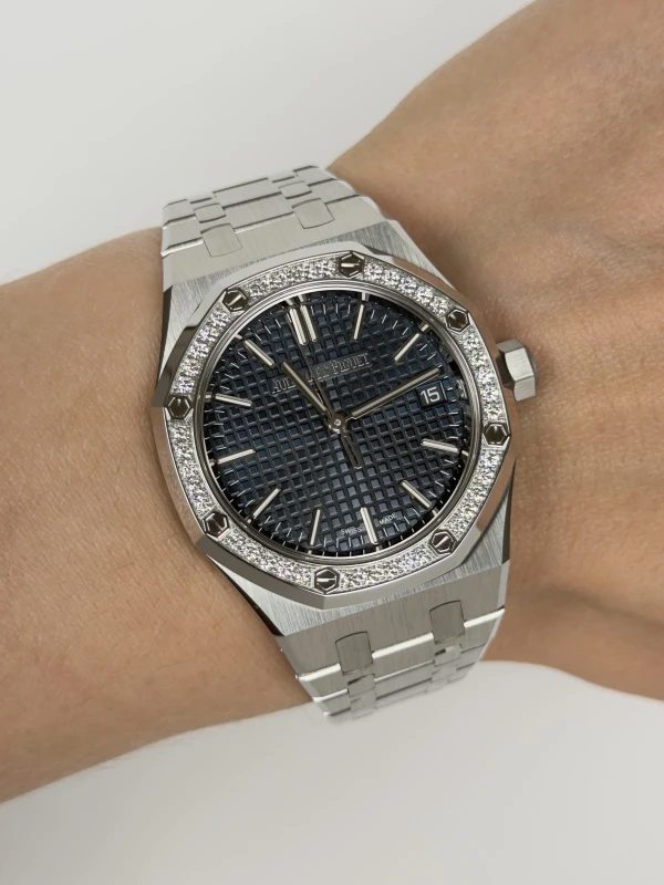 Audemars Piguet Selfwinding 37 mm 15551ST.ZZ.1356ST.05 4
