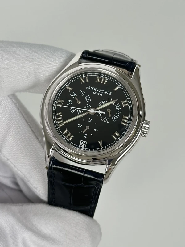 Patek Philippe  ANNUAL CALENDAR 5035G-022 4