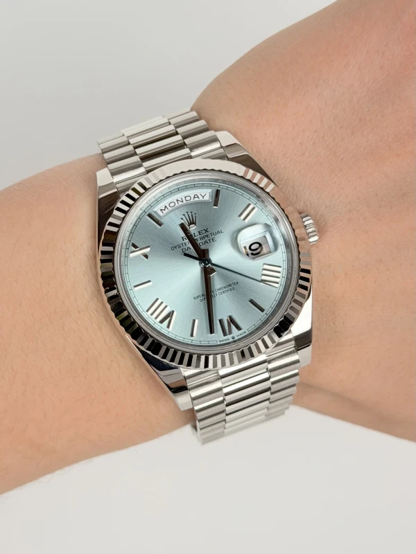 Rolex Day-Date 40 mm Platinum 228236-0012 5