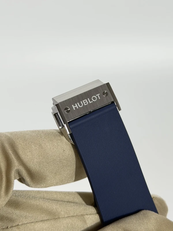 Hublot Titanium Blue 511.NX.7170.RX 6