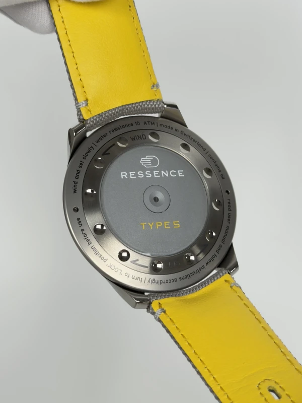 Ressence Type 5 L 7