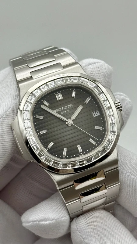 Patek Philippe Nautilus 5711/110P-001 7